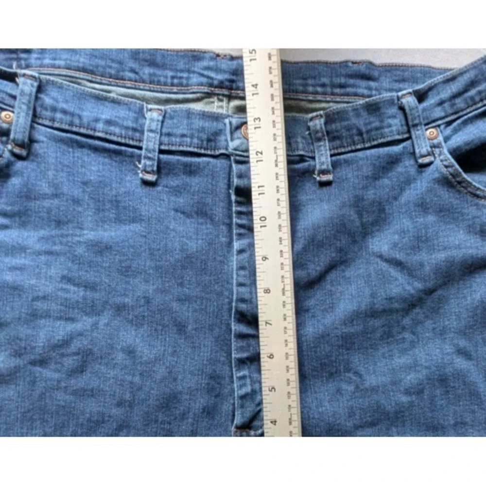 Wrangler Mens 44x30 Five Star  Relaxed Fit Denim Blue Jeans 4 Way Flex New
